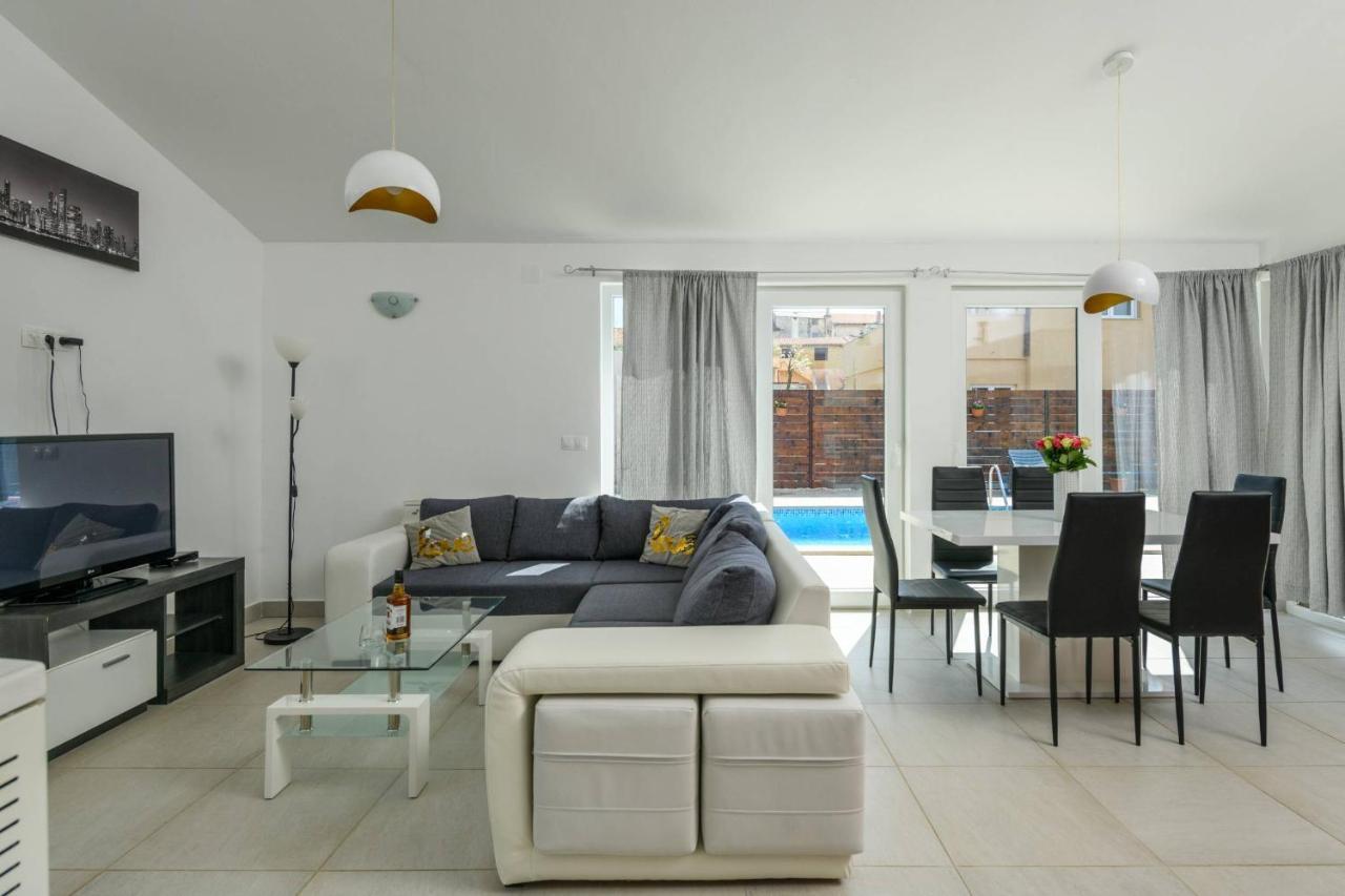 Bobo Family House With Pool Villa Vodnjan Exterior photo