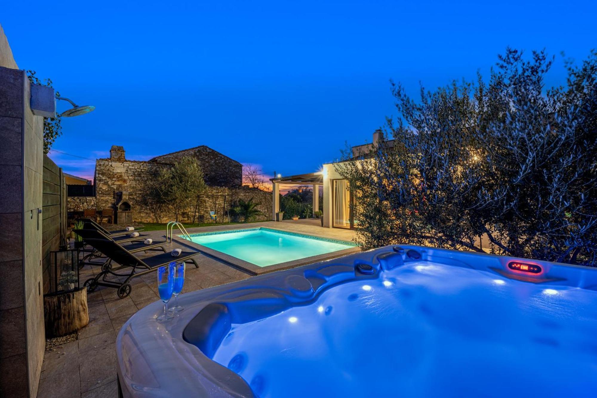 Bobo Family House With Pool Villa Vodnjan Exterior photo